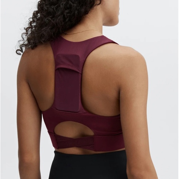 Fabletics | Sports Bra | Size Large - Picture 2 of 3